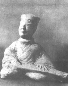 汉抚琴俑 汉抚琴俑