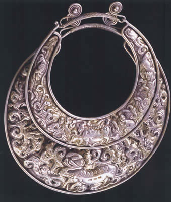 苗族银项圈 苗族银项圈