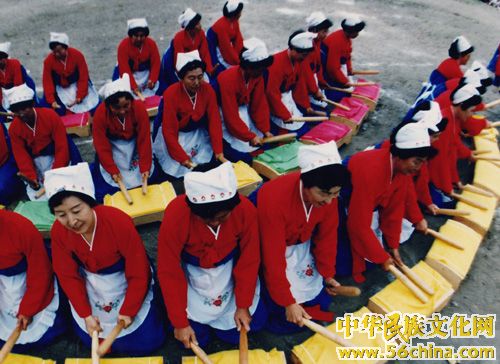 朝鲜族民间习俗——捣衣 朝鲜族民间习俗——捣衣