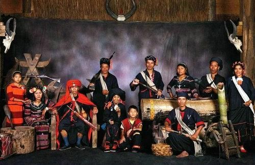 佤族礼仪 忌送人辣椒和鸡蛋 \