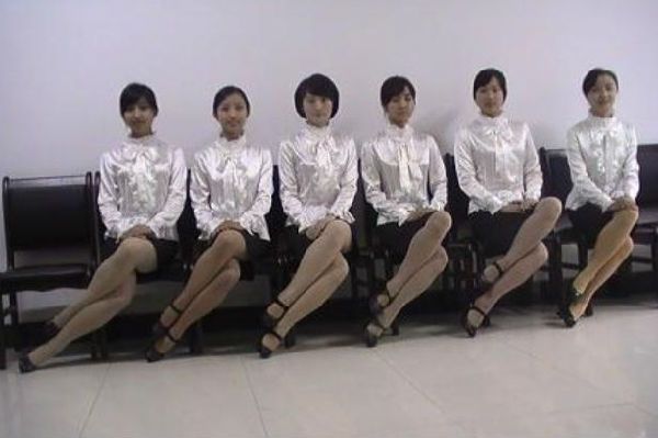 特殊场合下的坐姿与礼仪 \