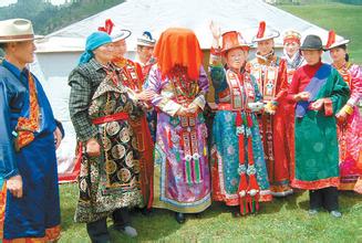 裕固族婚俗礼仪 裕固族婚俗礼仪