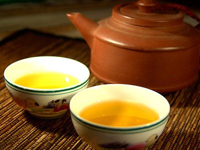 敬茶礼仪——茶水八分满 \