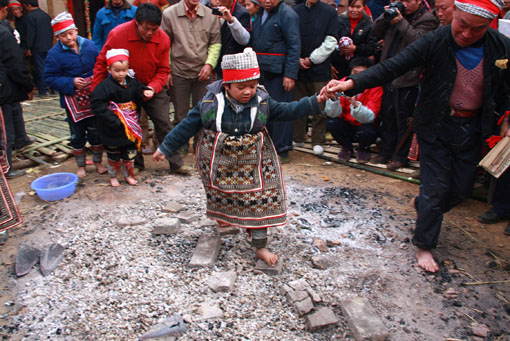 瑶族的成人礼 瑶族的成人礼