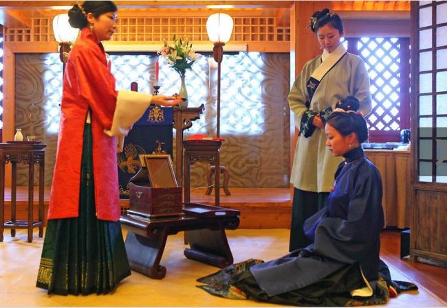 赞美能光明他人,也可照亮自己 赞美能光明他人,也可照亮自己