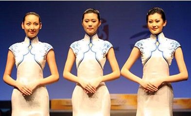 公关人员如何得体着装 \