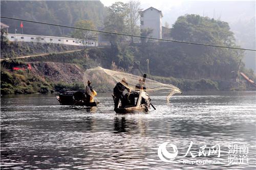 大美会同 刘路文摄